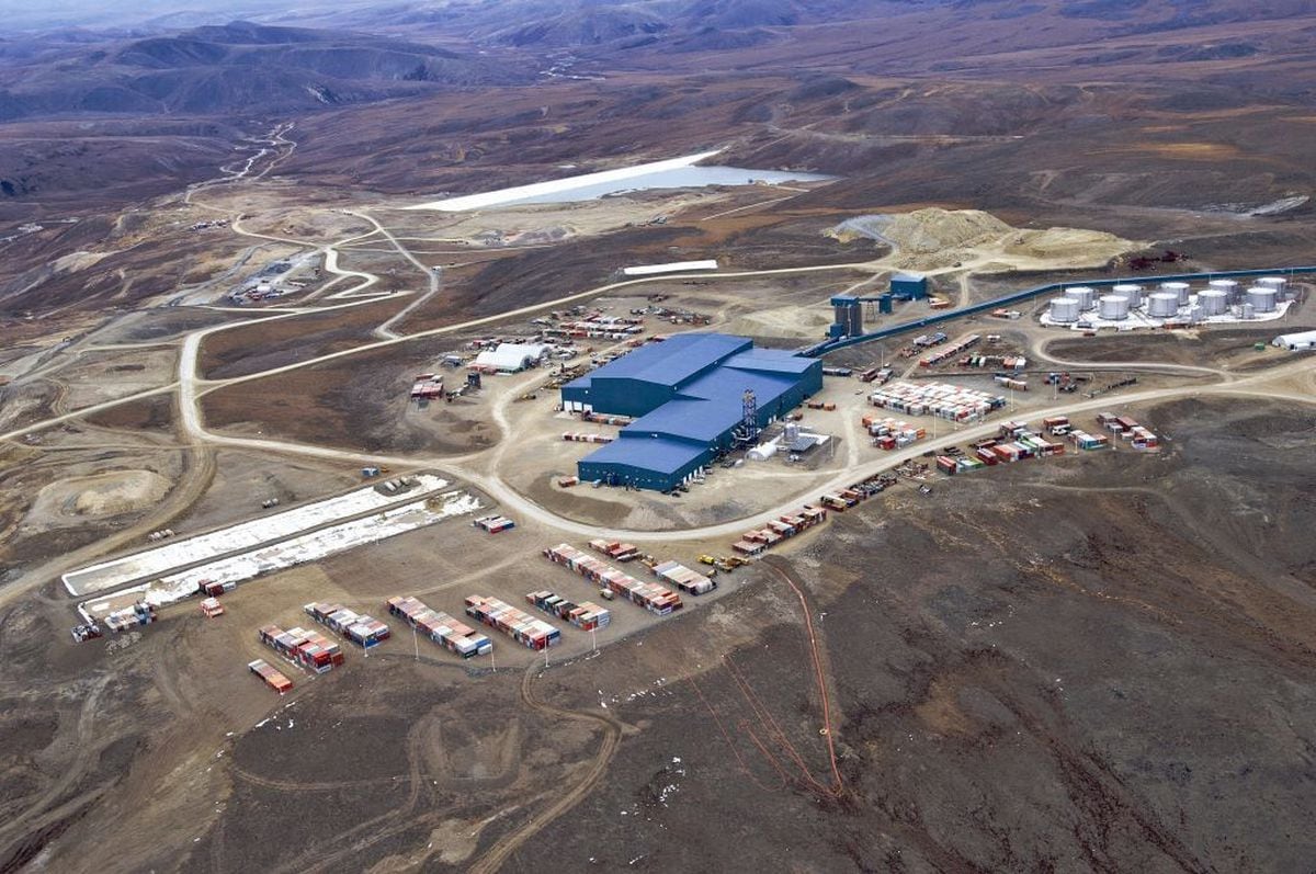 Правительство России вдвое снизило цену продажи рудников Кинросс