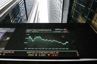 The electronic ticker display outside the Toronto Stock Exchange Tower in Toronto, is photographed after the market closed on Monday, Jan., 24, 2022.  (Christopher Katsarov/The Globe and Mail)