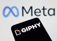 FILE PHOTO: Meta and Giphy logos are seen in this illustration taken June 16, 2022. REUTERS/Dado Ruvic/Illustration