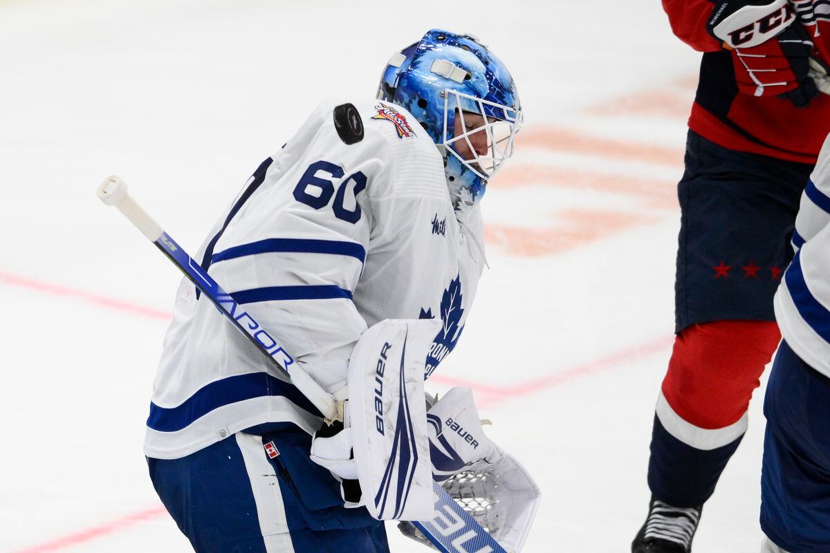 Leafs' Andersen leaves game vs. Stars due to upper-body injury