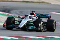 BARCELONA, SPAIN - FEBRUARY 23: Lewis Hamilton of Great Britain driving the (44) Mercedes AMG Petronas F1 Team W13 during Day One of F1 Testing at Circuit de Barcelona-Catalunya on February 23, 2022 in Barcelona, Spain. (Photo by Mark Thompson/Getty Images)