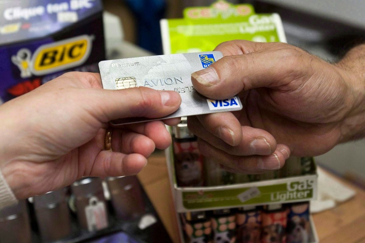 are-reward-points-over-now-that-retailers-can-charge-credit-card-transaction-fees