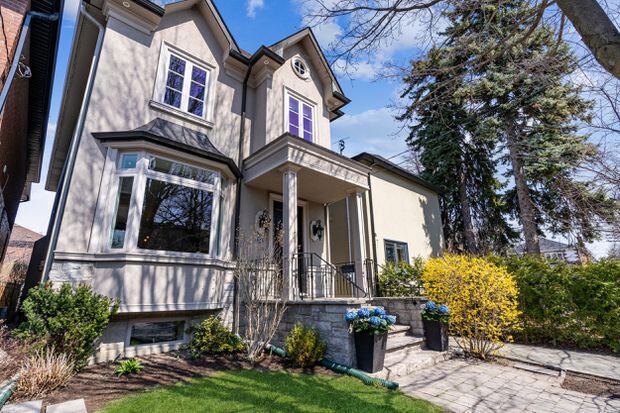 Why Is Toronto Real Estate So Expensive? - RE/MAX Canada News