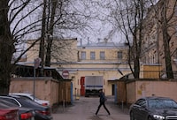 FILE PHOTO: A view shows the pre-trial detention centre Lefortovo, where Wall Street Journal reporter Evan Gershkovich, arrested on suspicion of espionage, is reportedly being held in Moscow, Russia March 30, 2023. REUTERS/Evgenia Novozhenina/File Photo