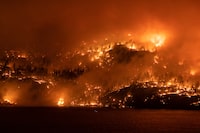 The City of Kelowna, B.C., declared a state of emergency, as fire crews responded to spot fires coming across Okanagan Lake from the McDougall Creek wildfire.
An evacuation order has been issued for the Clifton Road North and McKinley neighbourhoods