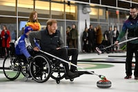 Britain's Prince Harry, Duke of Sussex tries wheelchair curling at the Hillcrest Community Centre during a visit to the training camp for the Invictus Games Vancouver Whistler 2025 in Vancouver, British Columbia, Canada February 16, 2024. REUTERS/Jennifer Gauthier