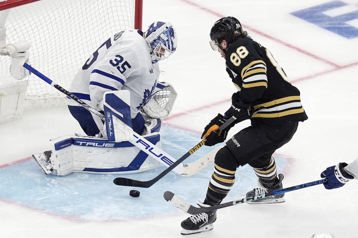 Maple Leafs knocked out of the Stanley Cup playoffs by Boston Bruins after losing 2-1 in Game 7 - The Globe and Mail