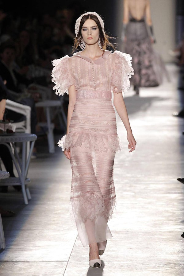 Chanel brings a burst of wintry softness to Paris Haute Couture - The ...