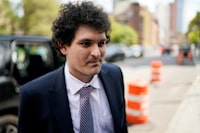FILE PHOTO: Sam Bankman-Fried, the founder of bankrupt cryptocurrency exchange FTX, arrives at court in New York, U.S., August 11, 2023. REUTERS/Eduardo Munoz/File Photo