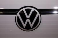 FILE PHOTO: Volkswagen logo is pictured at the 2022 New York International Auto Show, in Manhattan, New York City, U.S., April 13, 2022. REUTERS/Brendan McDermid/File Photo