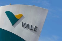 FILE PHOTO: The logo of Brazilian mining company Vale SA is seen in Sao Goncalo do Rio Abaixo, Brazil February 4, 2019. REUTERS/Washington Alves/File Photo