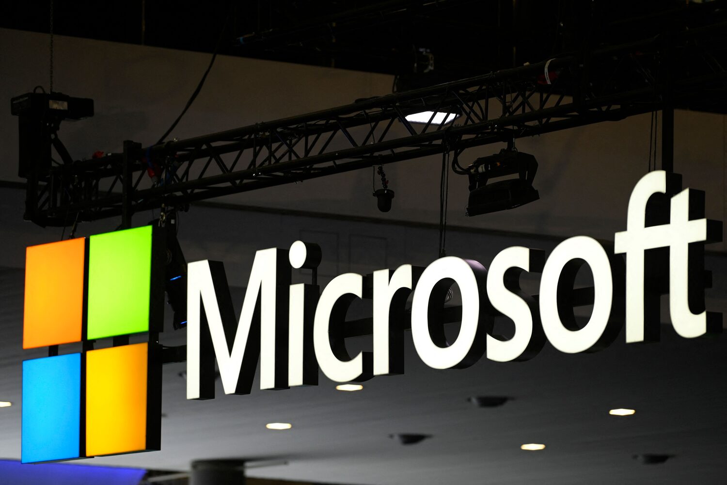 Microsoft Signs 10-Year Long Deals With Ubitus and Boosteroid