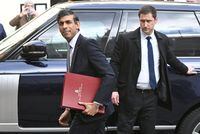 British Prime Minister Rishi Sunak arrives at the Guildhall in Windsor, Britain February 27, 2023. REUTERS/Toby Melville