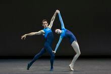 Adrian Danchig-Waring and Mira Nadon in Alysa PiresÕs ÒStandard DeviationÓ at New York City Ballet in Manhattan on May 4, 2023. New York City BalletÕs spring gala featured premieres by the veteran Christopher Wheeldon and a newcomer, Alysa Pires. The surprise was the lack of contrast and risk. (Rachel Papo/The New York Times)