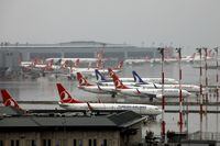 Airplanes of Turkish Airlines sit on a tarmac, during the outbreak of the coronavirus disease (COVID-19), at Istanbul Airport, Turkey March 29, 2020. REUTERS/Umit Bektas