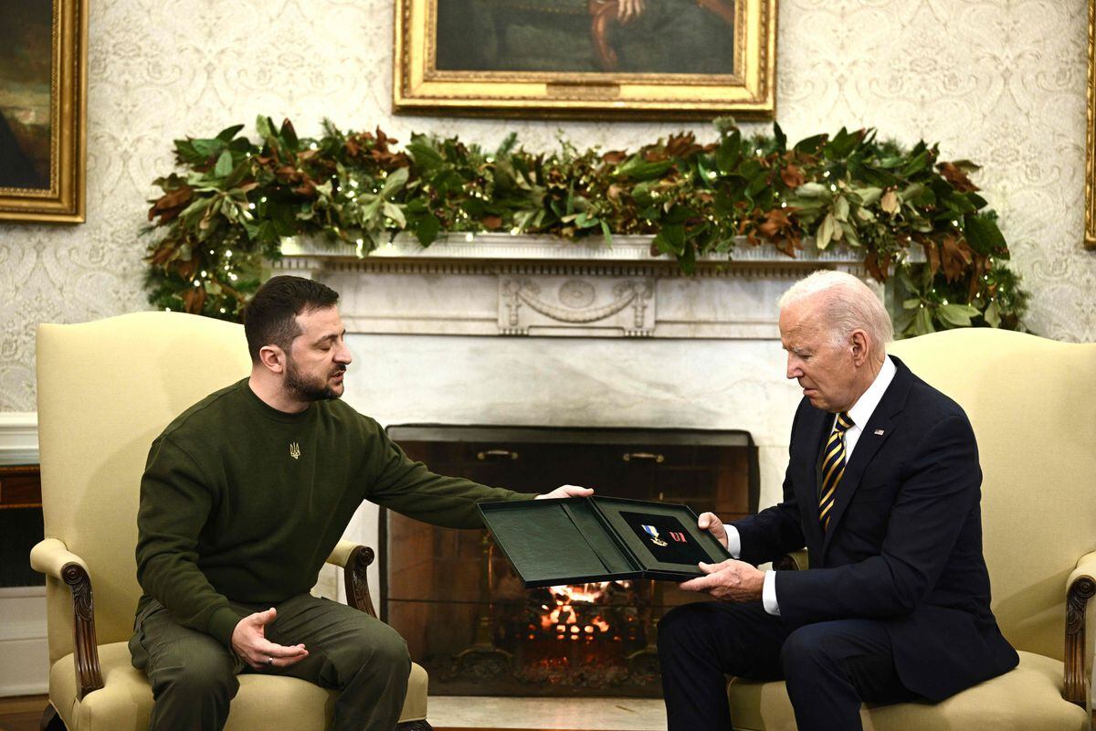 Zelensky meets Biden to boost support for Ukraine before divided Congress takes office thumbnail