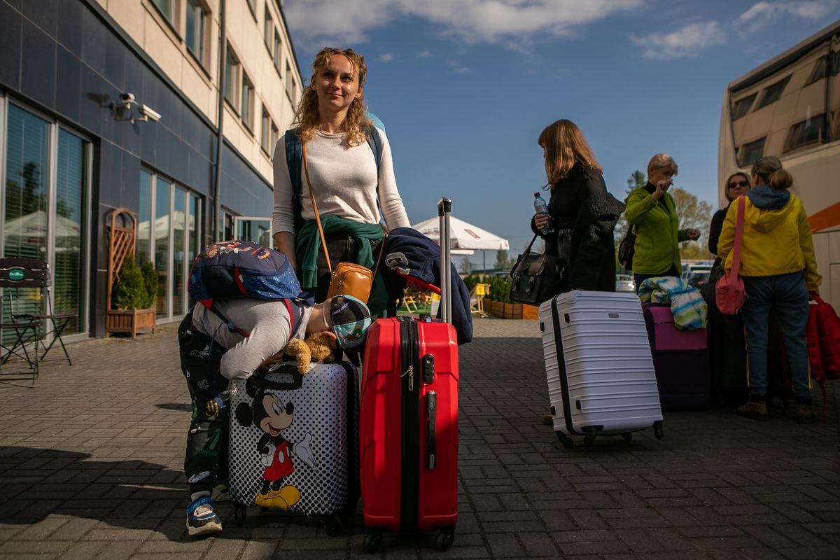 Dziesiątki ukraińskich uchodźców są w drodze do Nowej Fundlandii, gotowi nazwać Rock domem