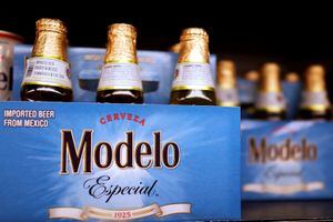 FILE PHOTO: Bottles of the beer, Modelo, a brand of Constellation Brands Inc., sit on a supermarket shelf in Los Angeles, California April 1, 2015. REUTERS/Lucy Nicholson/File Photo